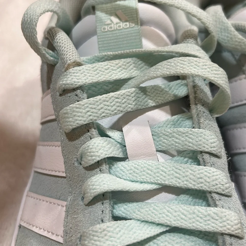 Adidas Women's Mint Green Sneakers Size 6